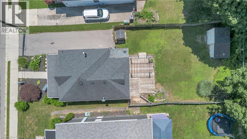 60 BERKLEY Road - Image 39