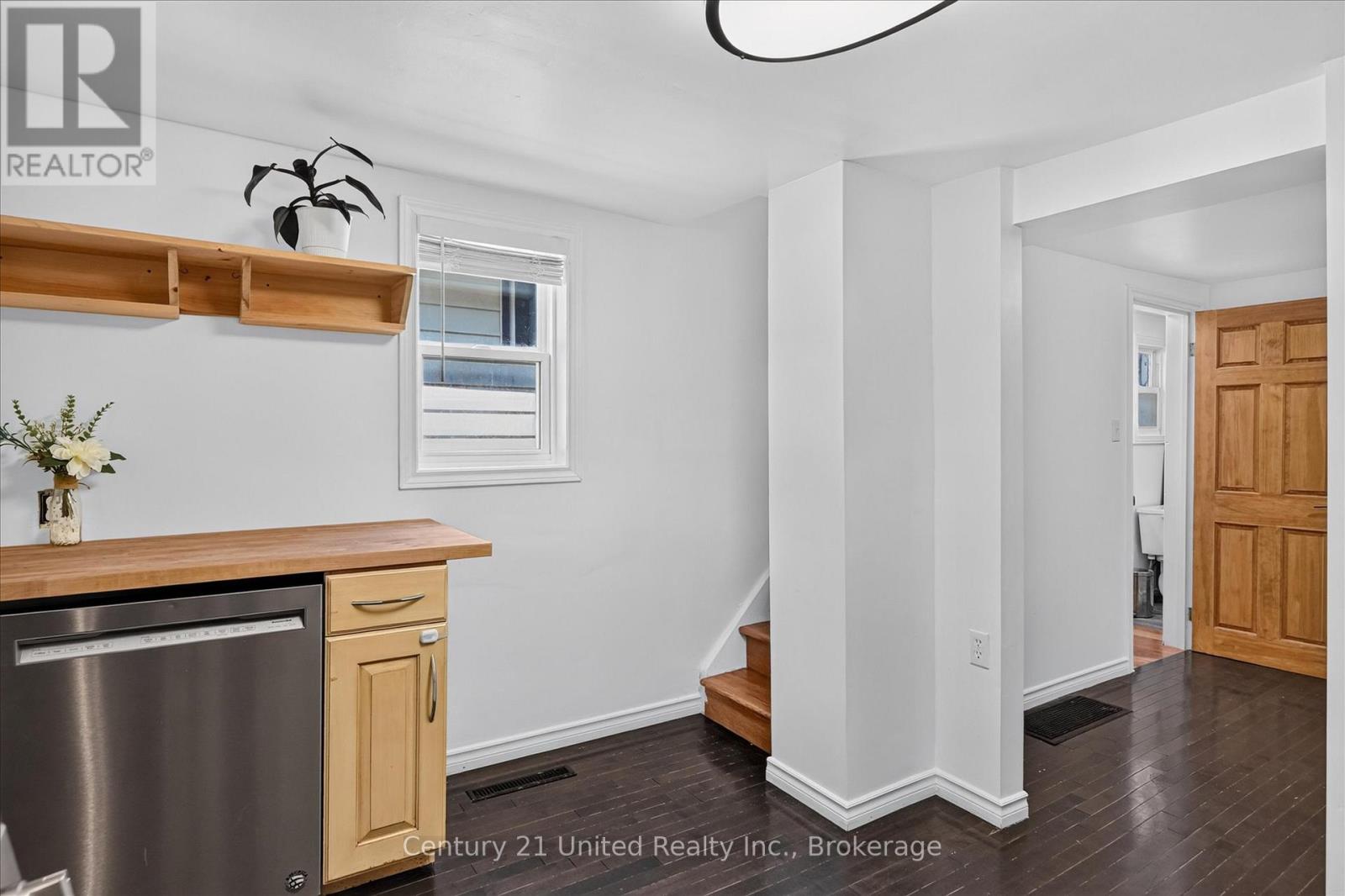 688 ST MARYS STREET - 12