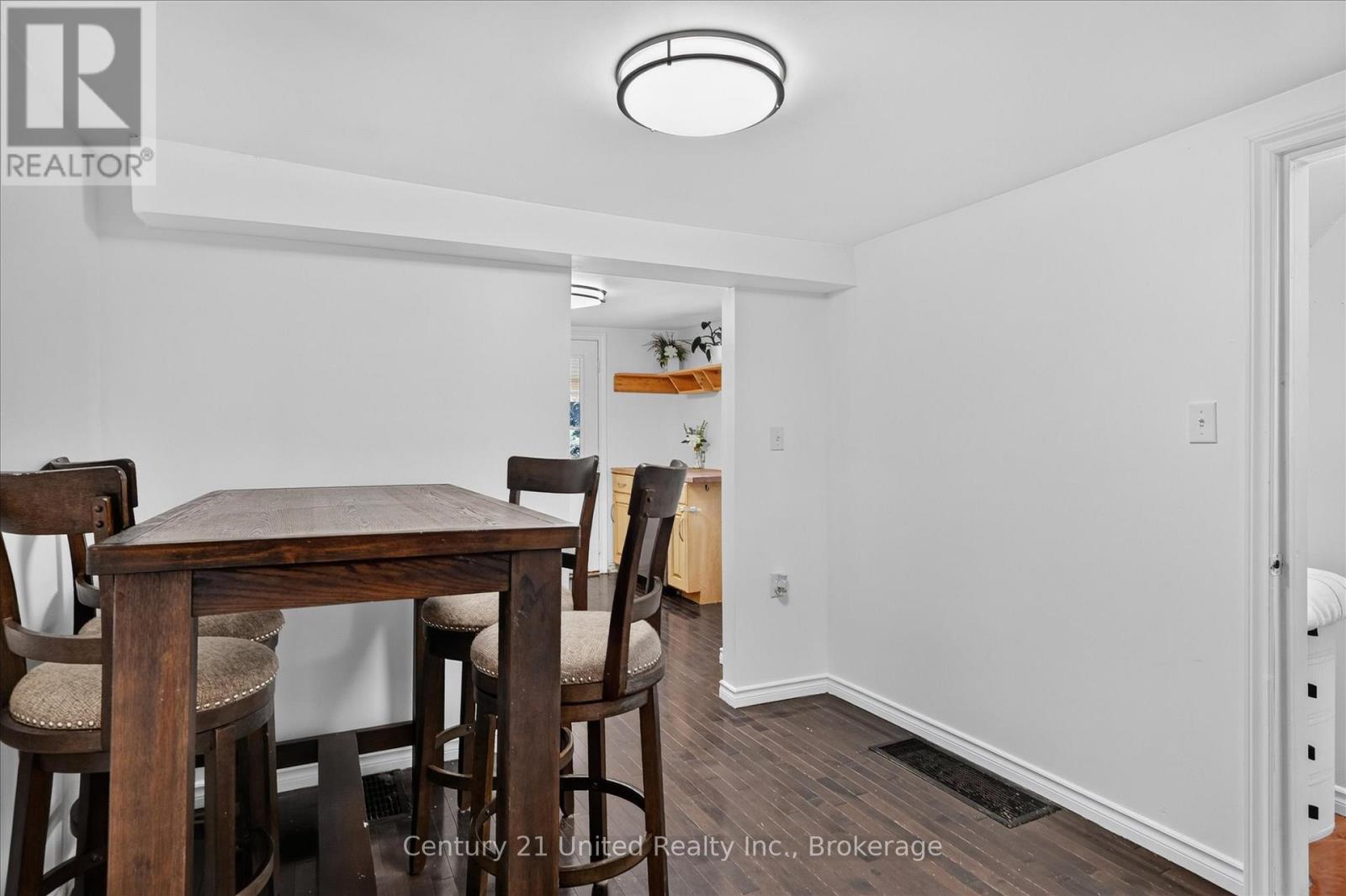 688 ST MARYS STREET - 16