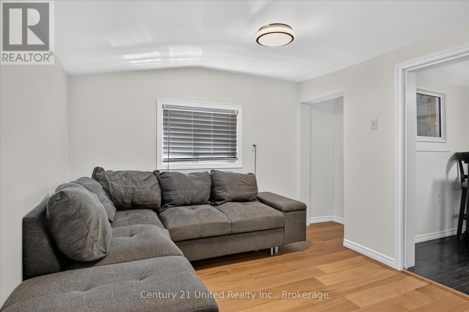 688 ST MARYS STREET - 18