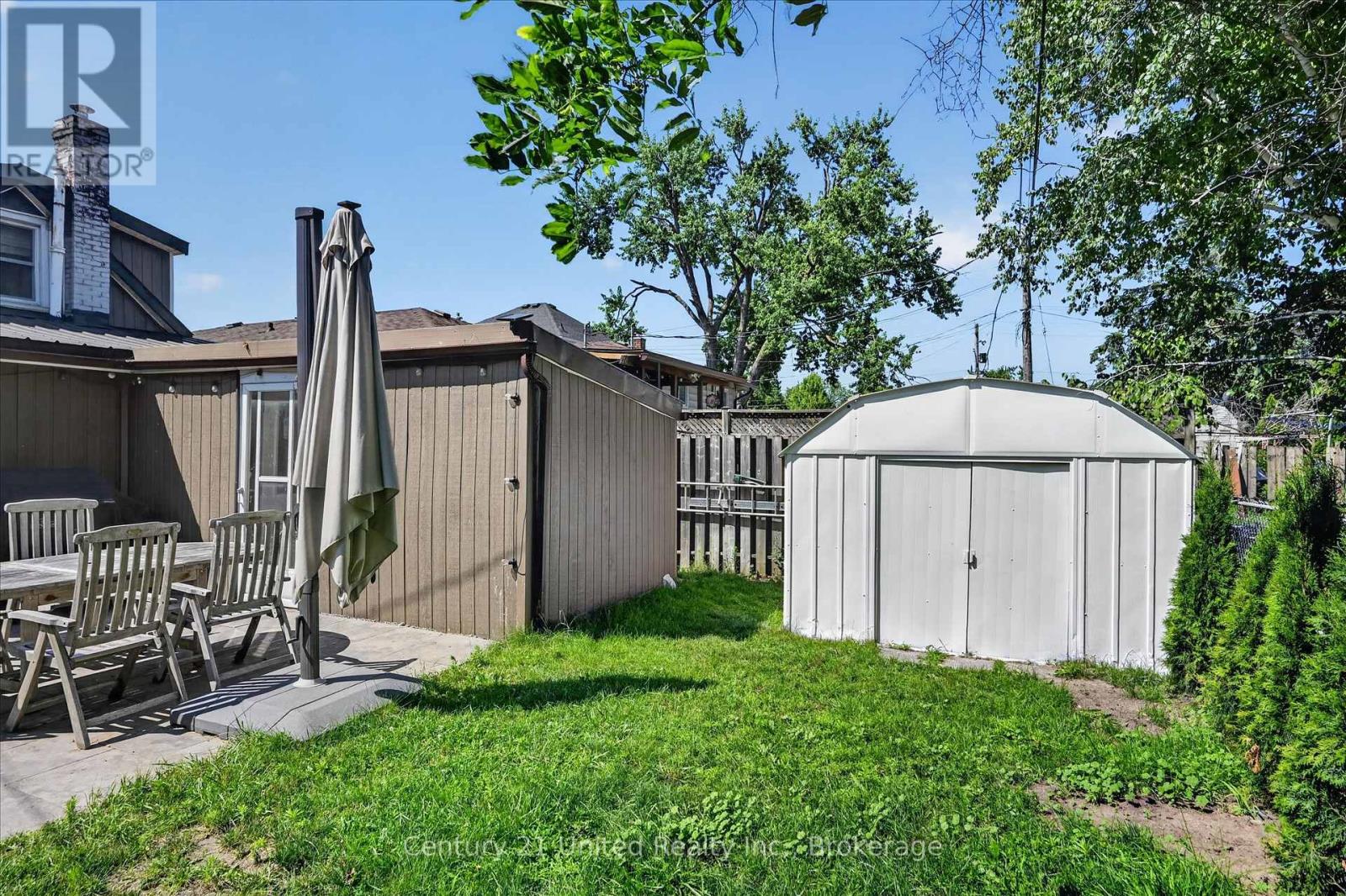 688 ST MARYS STREET - 27