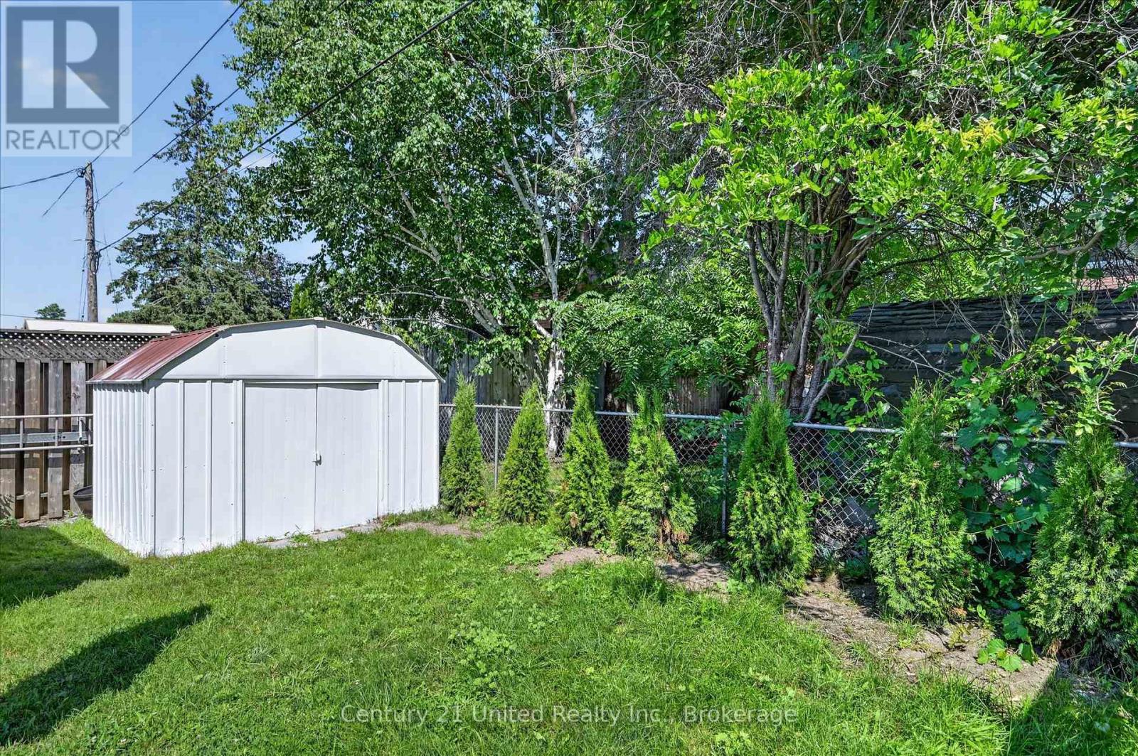 688 ST MARYS STREET - 28