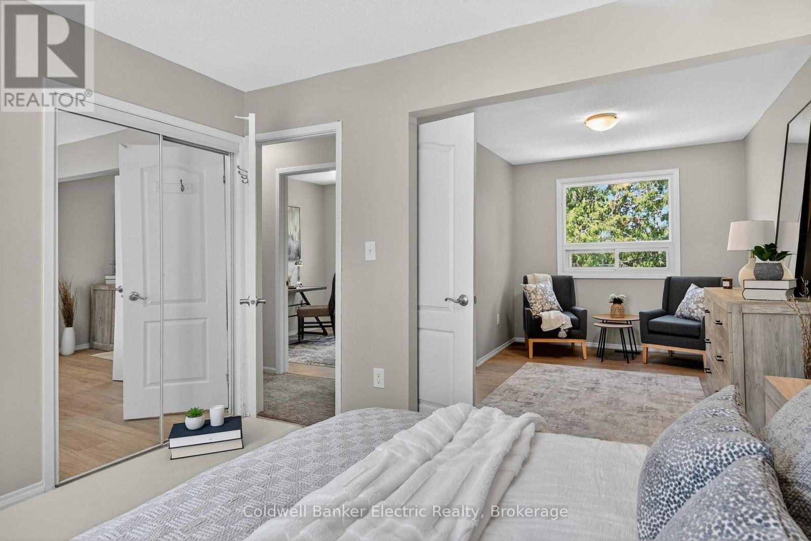 197 PATRICIA CRESCENT - 10