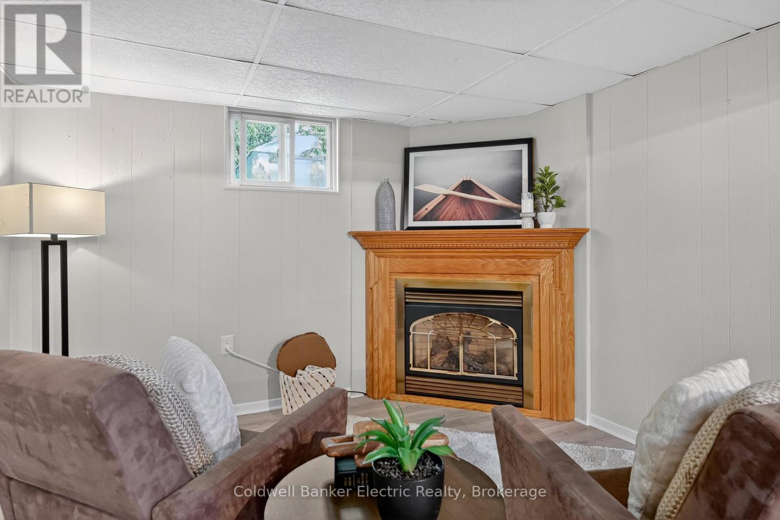 197 PATRICIA CRESCENT - 14