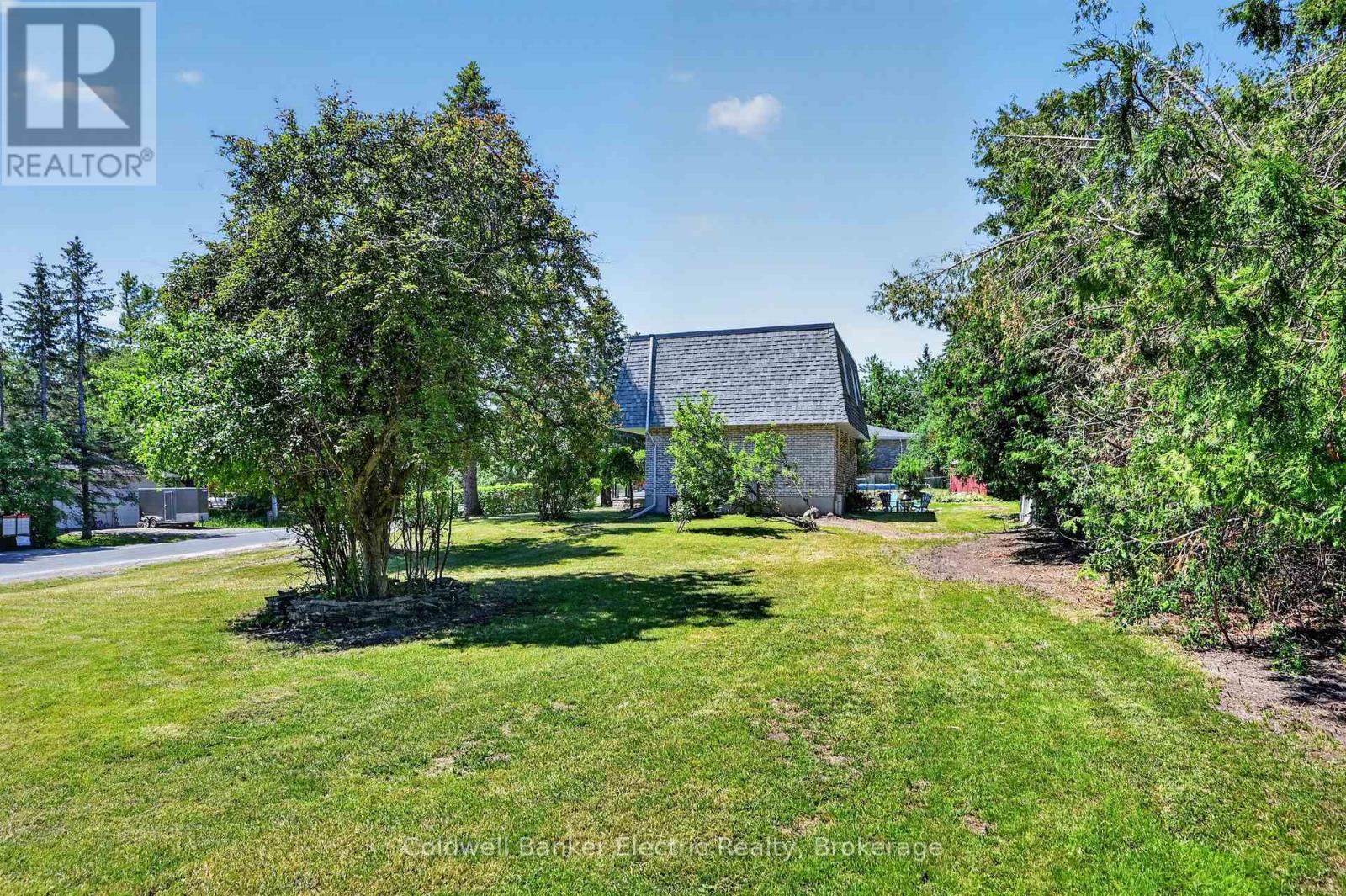 197 PATRICIA CRESCENT - 20
