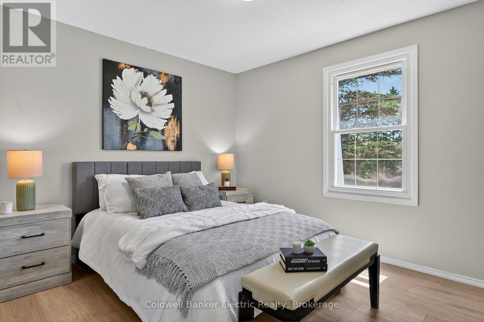 197 PATRICIA CRESCENT - 9