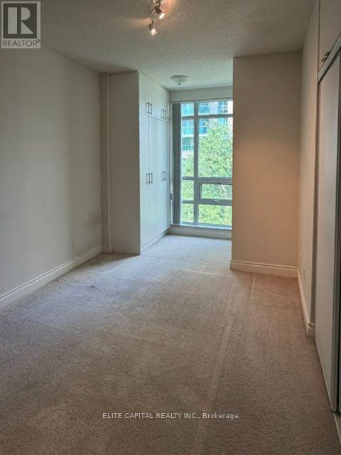 #203 31 OLIVE AVENUE - 18