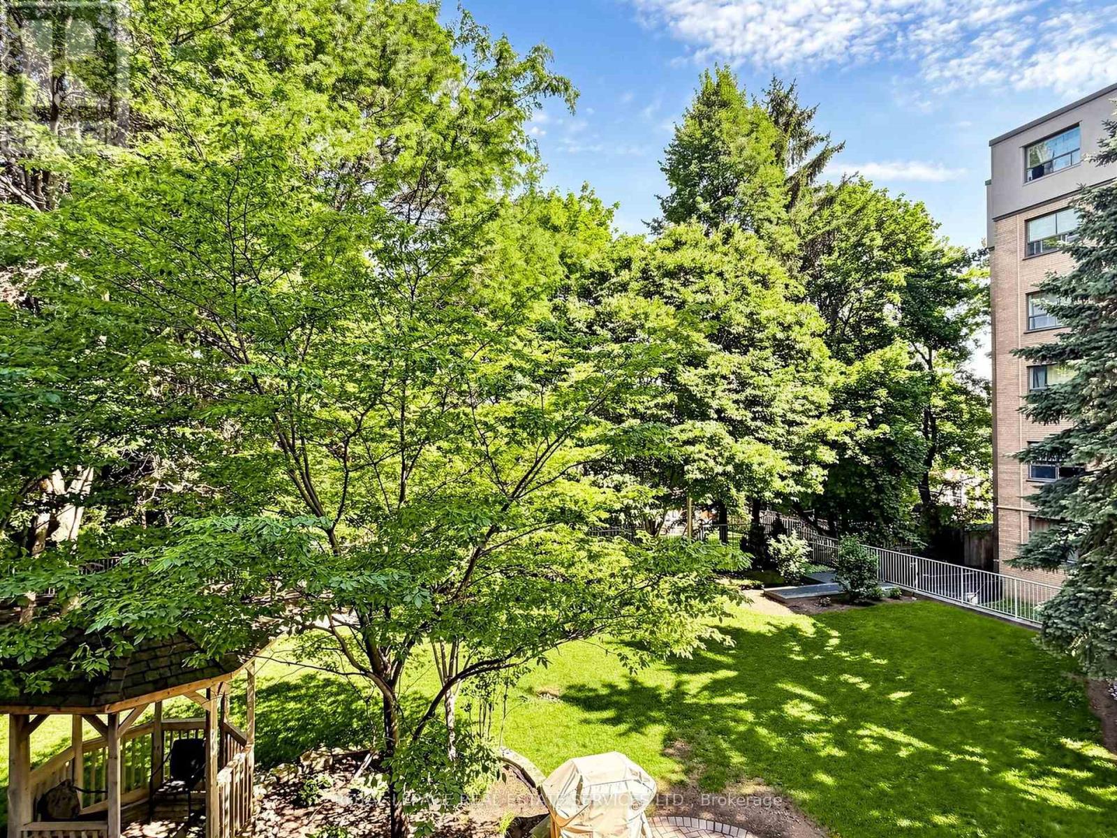 #203 398 EGLINTON AVENUE - 33