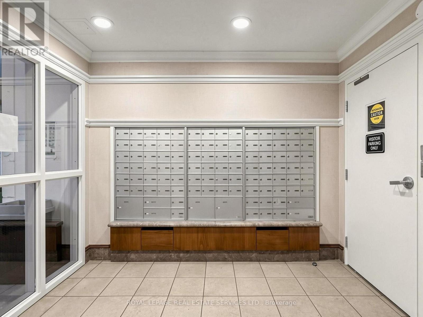 #203 398 EGLINTON AVENUE - 39