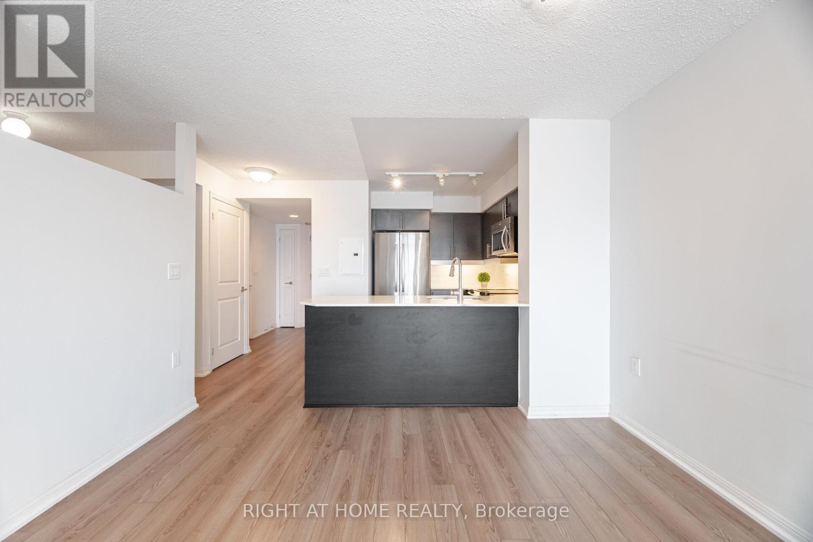 #1112 125 WESTERN BATTERY ROAD - 14
