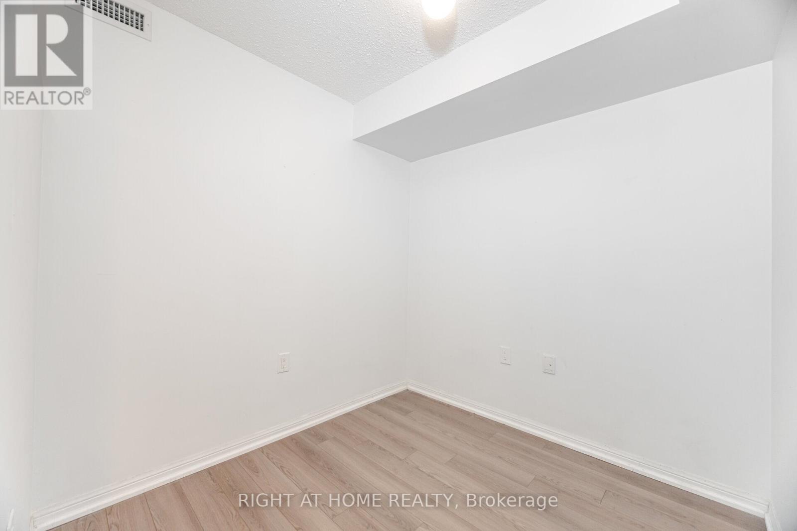 #1112 125 WESTERN BATTERY ROAD - 31