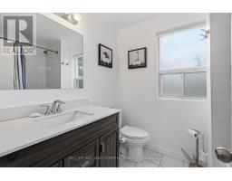 15 Myrtle Avenue, Toronto, ON M4M2A3 Photo 24