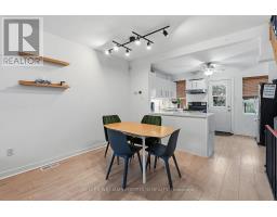 15 Myrtle Avenue, Toronto, ON M4M2A3 Photo 7