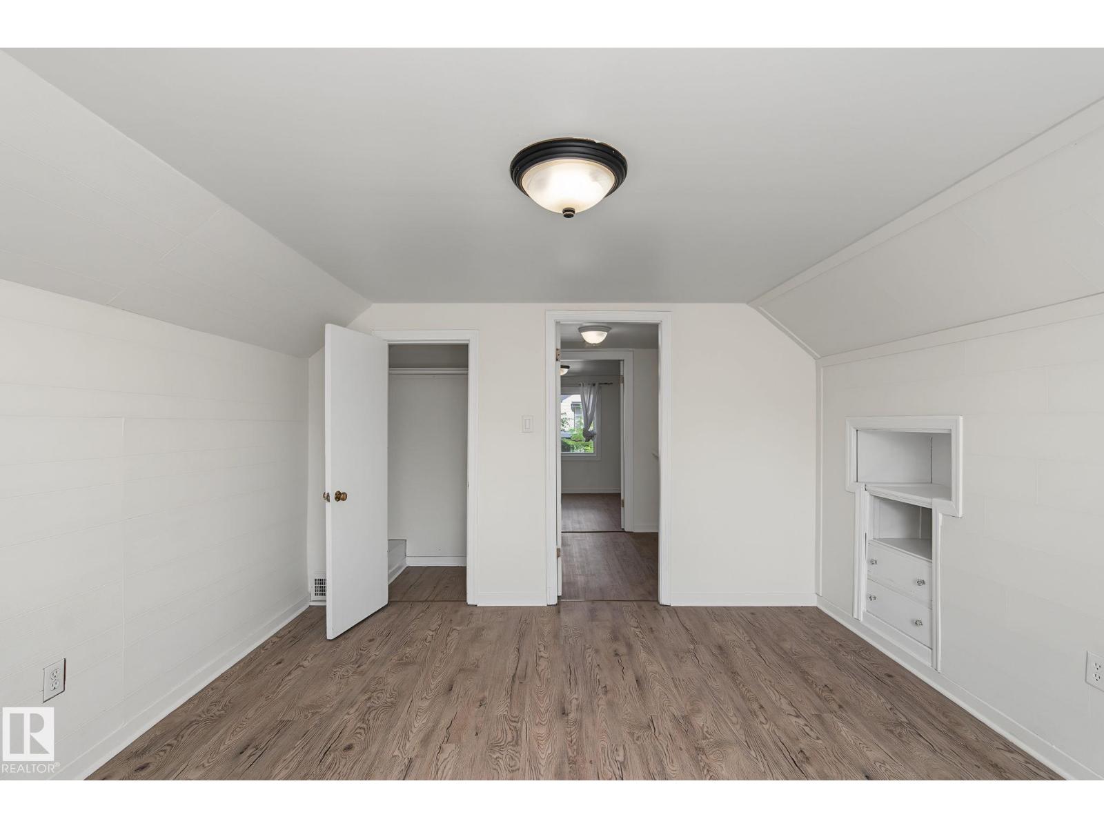 11147 78 AV NW - 18