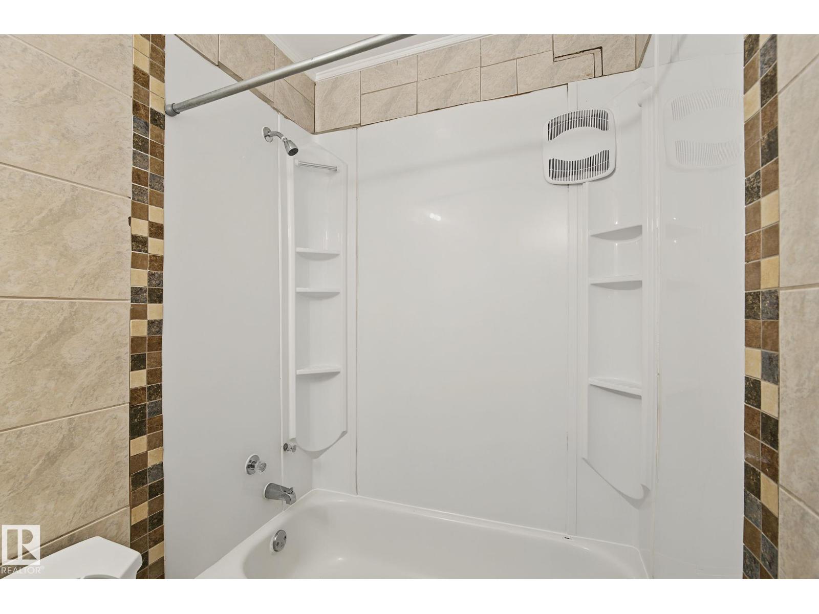 11147 78 AV NW - 25