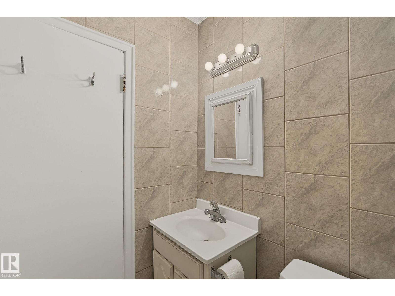 11147 78 Avenue NW - Photo 26