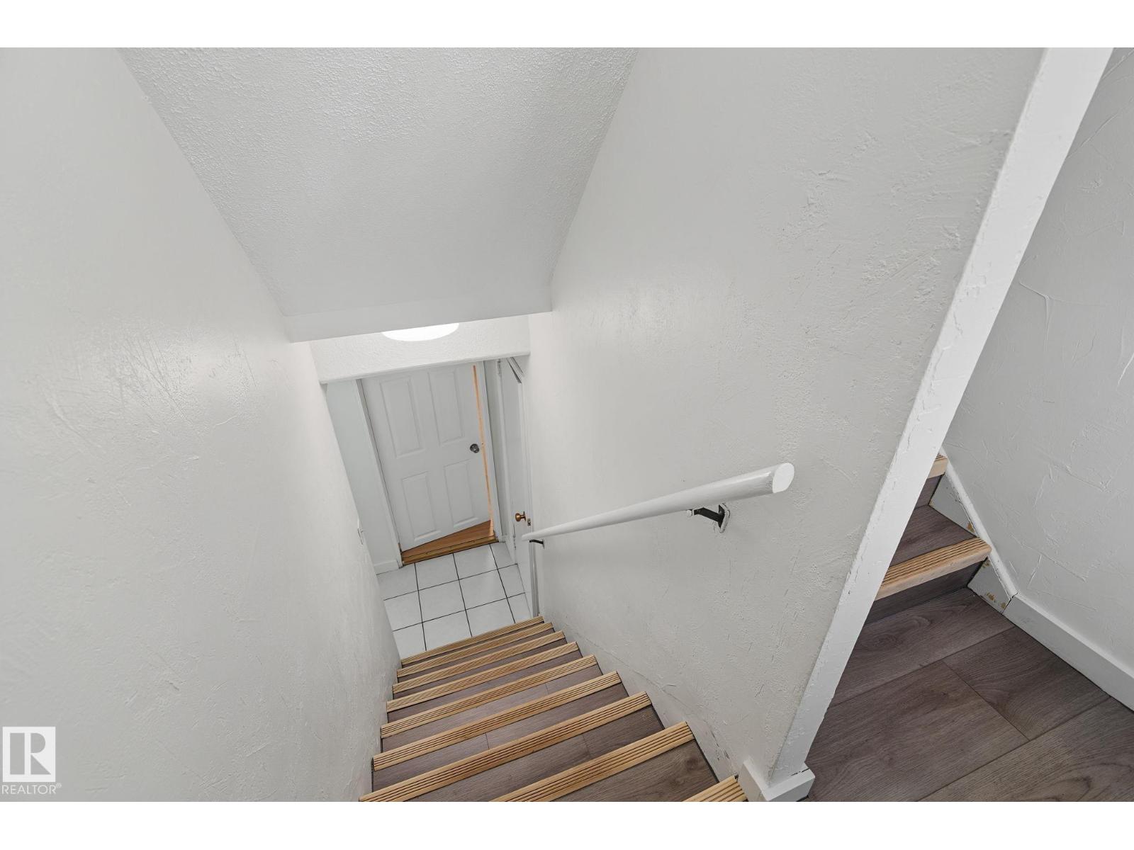 11147 78 Avenue NW - Photo 29