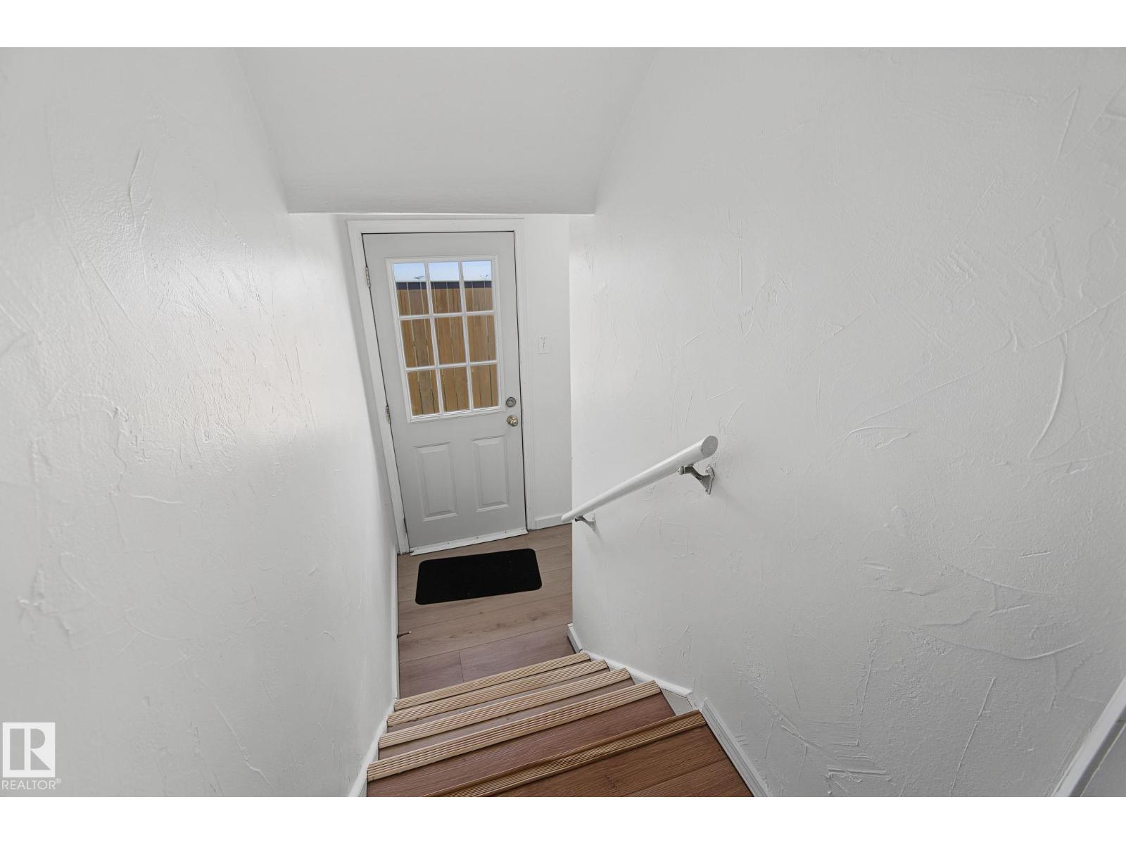 11147 78 Avenue NW - Photo 30