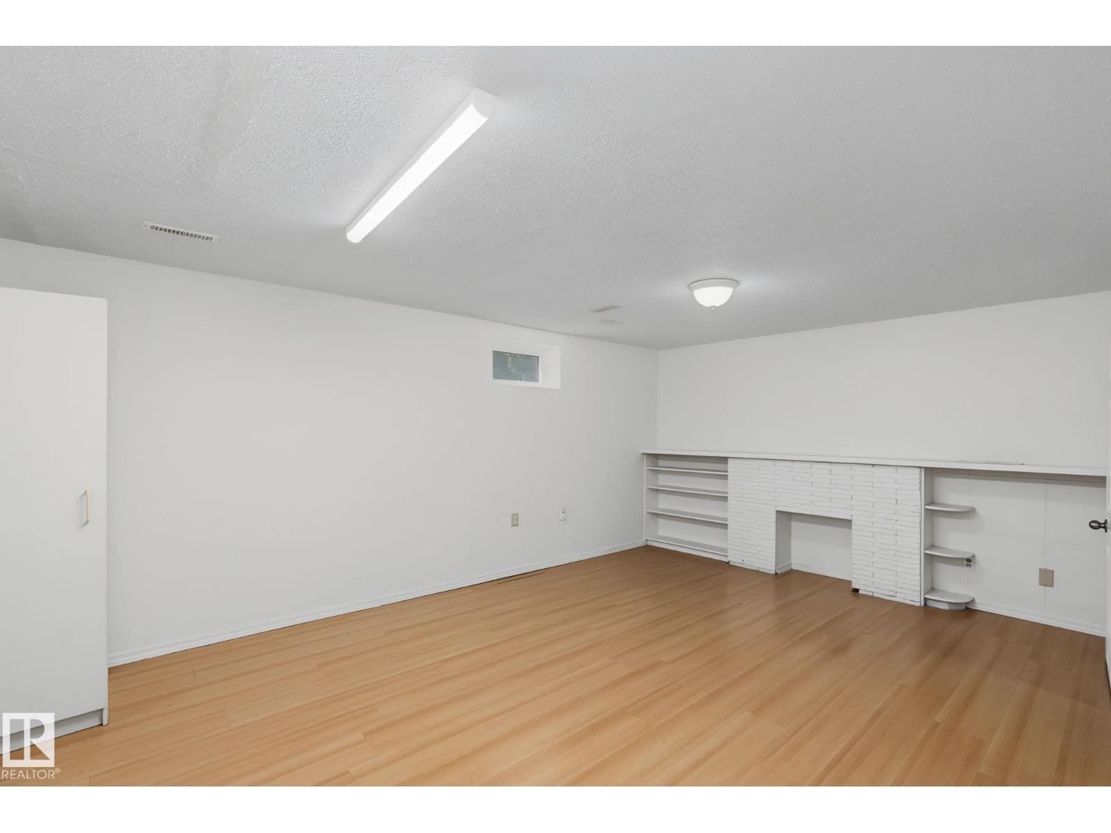 11147 78 AV NW - 36
