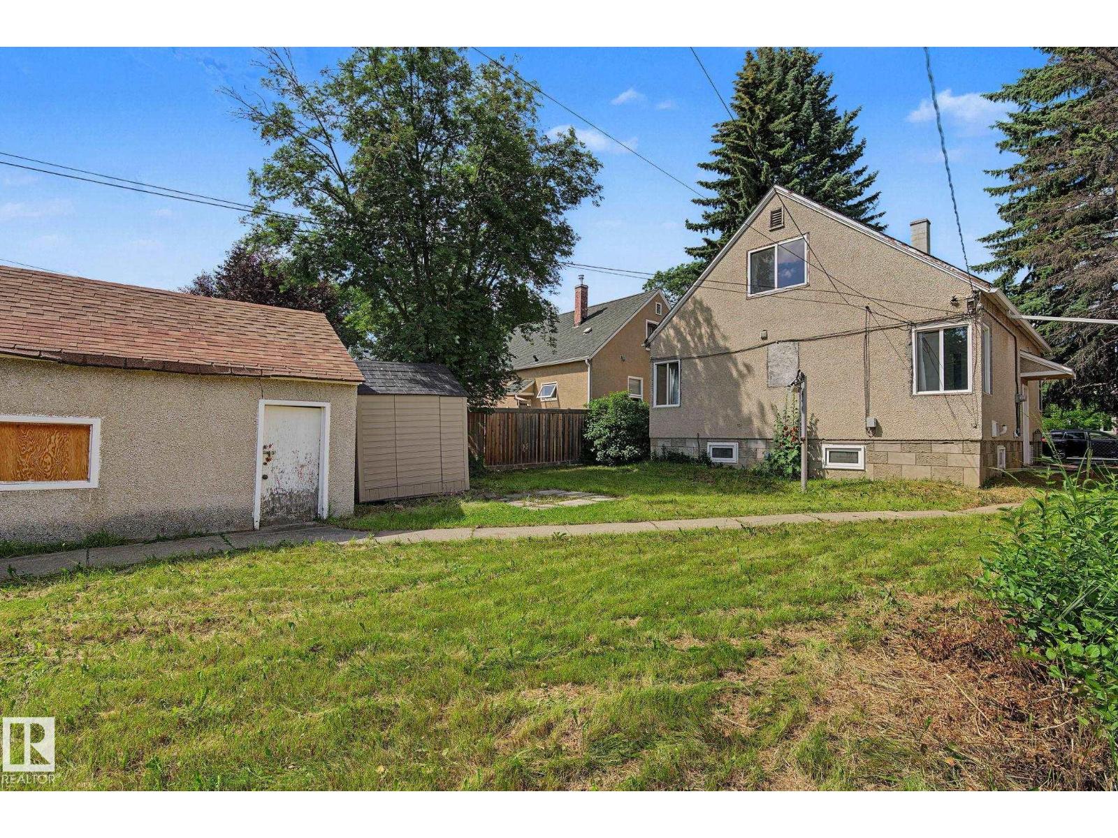 11147 78 AV NW - 49