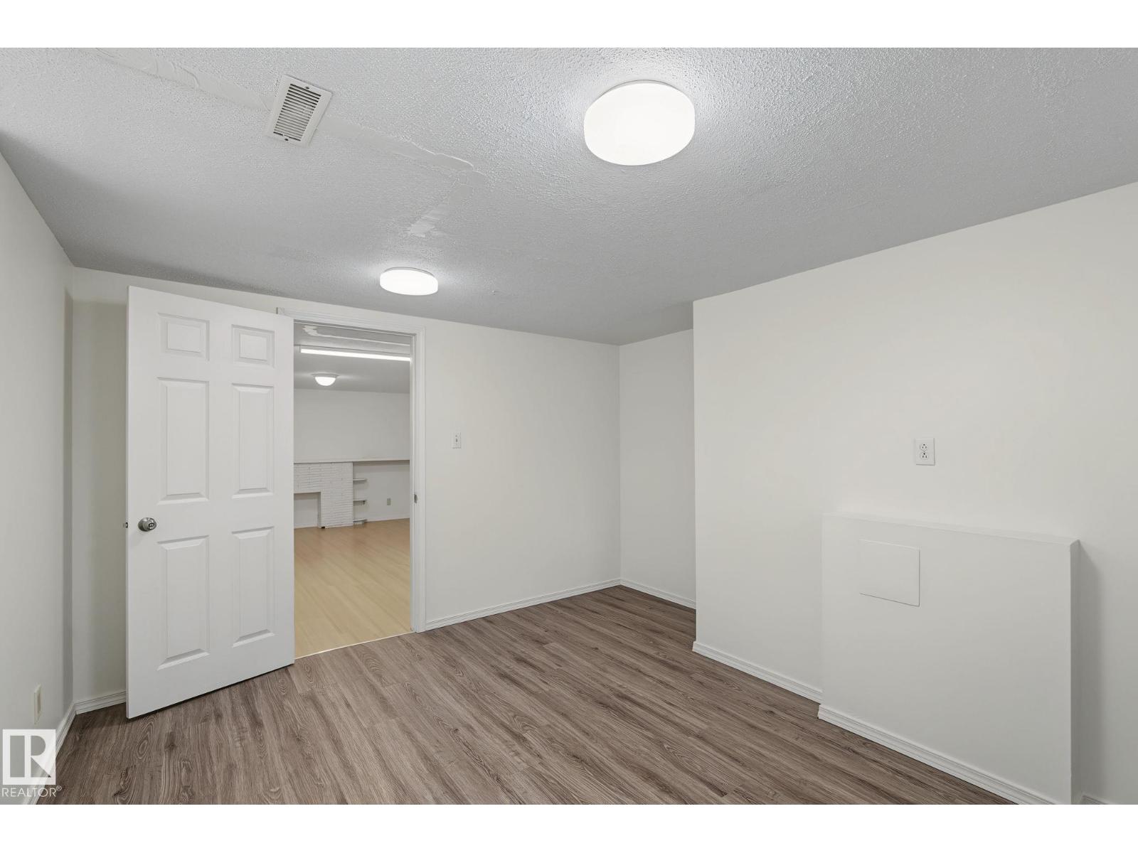 11147 78 Avenue NW - Photo 7