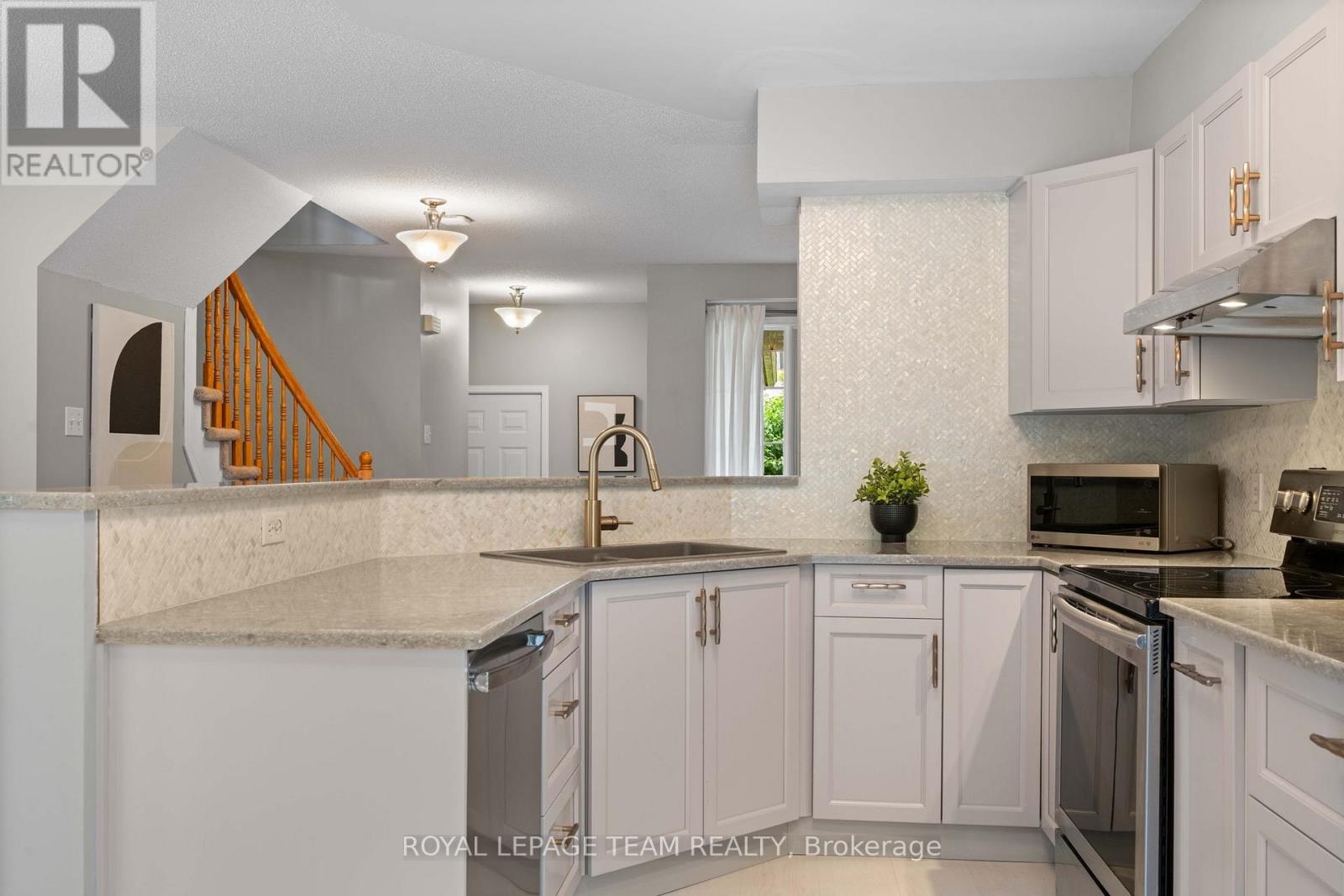 6 FOLISON STREET - 18