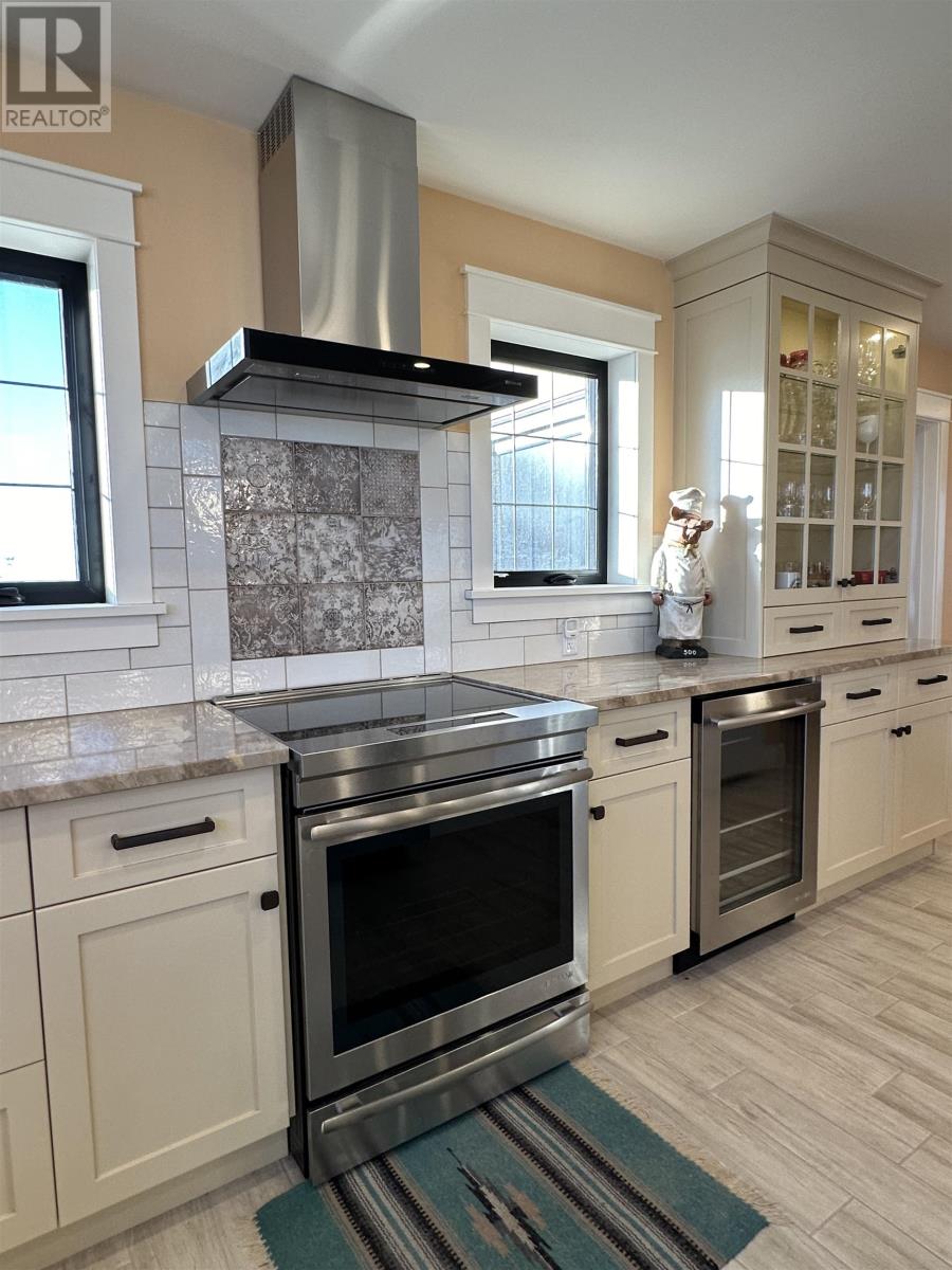 295 Stewart Point - 18