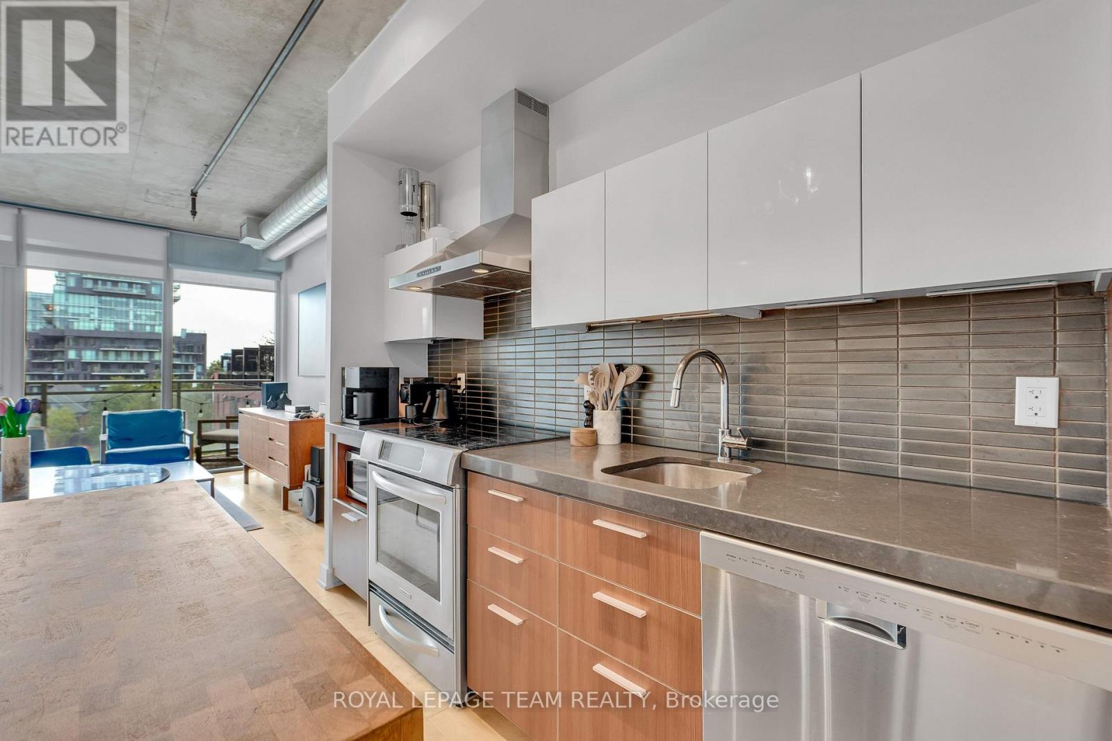 532 – 340 MCLEOD STREET, Ottawa. Luxury613. By Peter Sagos - Image 12