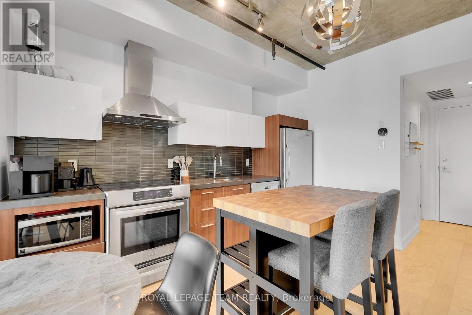 532 – 340 MCLEOD STREET, Ottawa. Luxury613. By Peter Sagos - Image 14