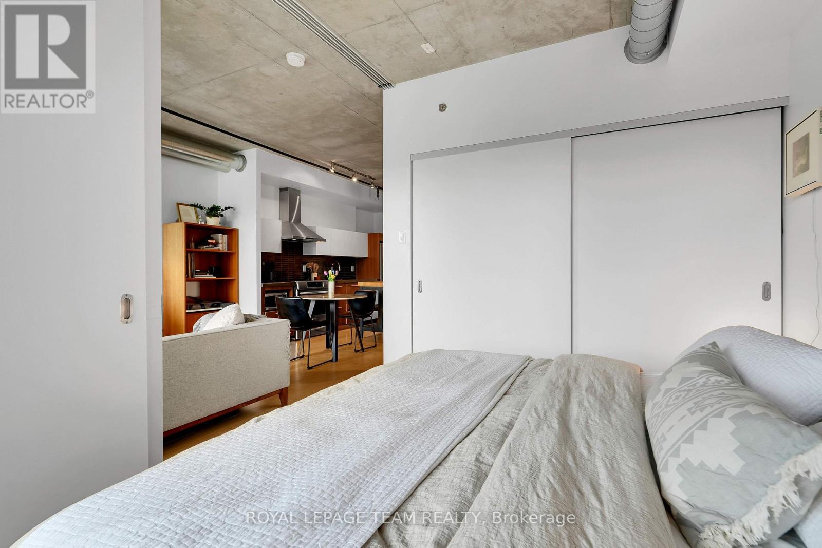 532 – 340 MCLEOD STREET, Ottawa. Luxury613. By Peter Sagos - Image 22