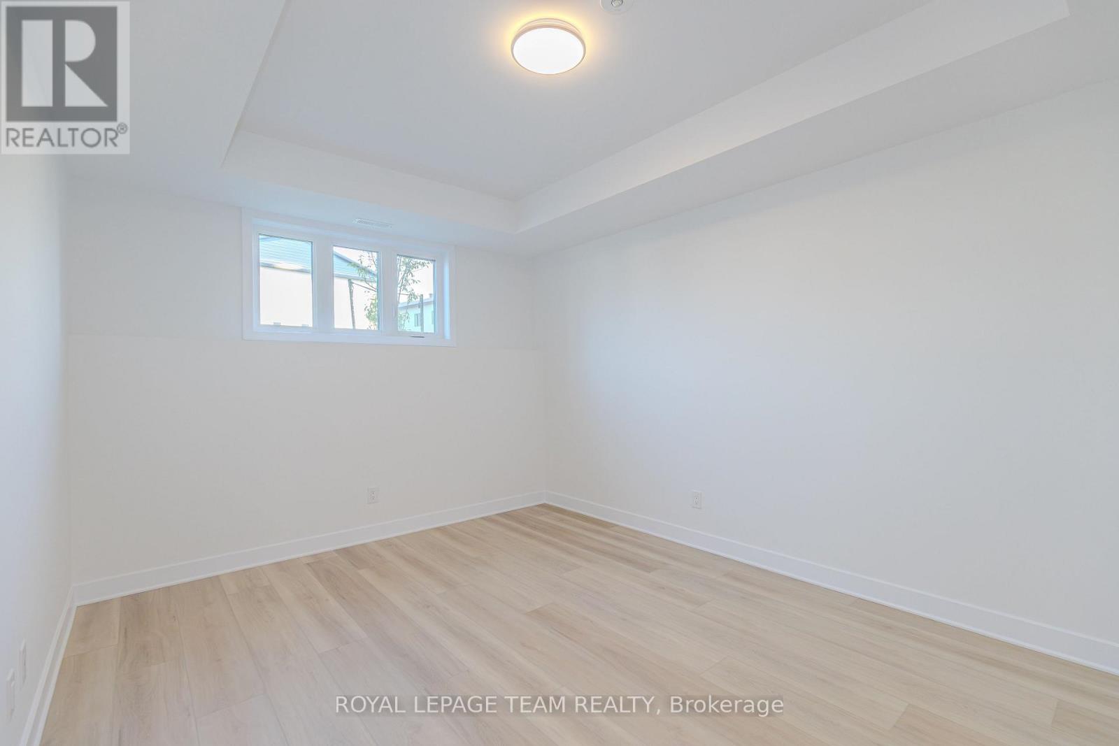 4787A BANK STREET, Ottawa. Luxury613. By Peter Sagos - Image 26