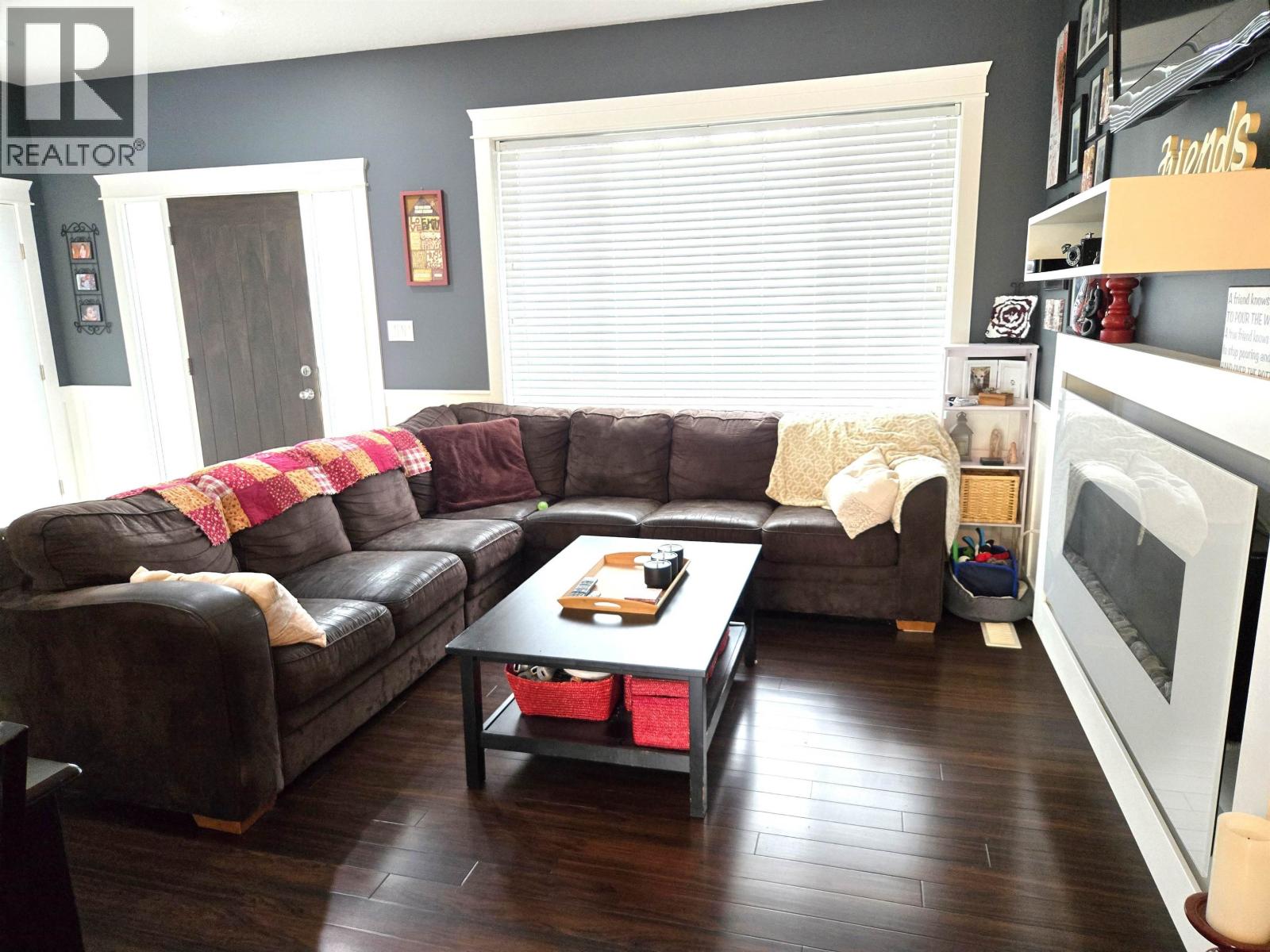 2632 LINKS DRIVE - 8