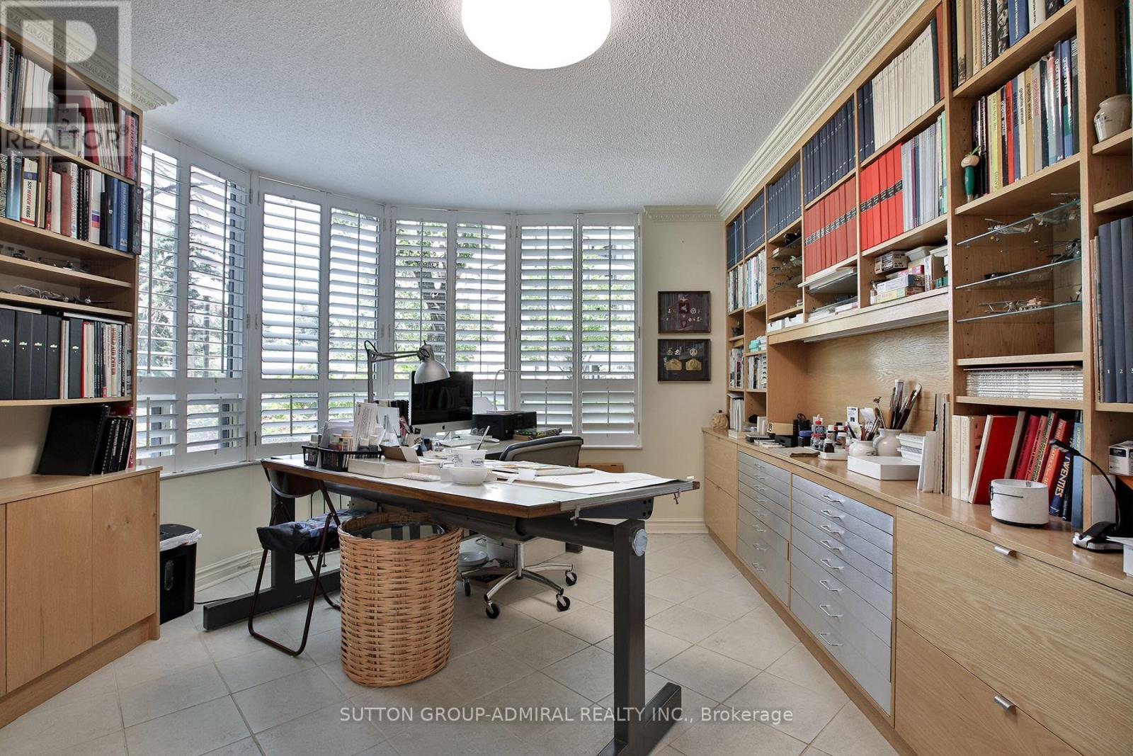 #106 333 CLARK AVENUE W - 12