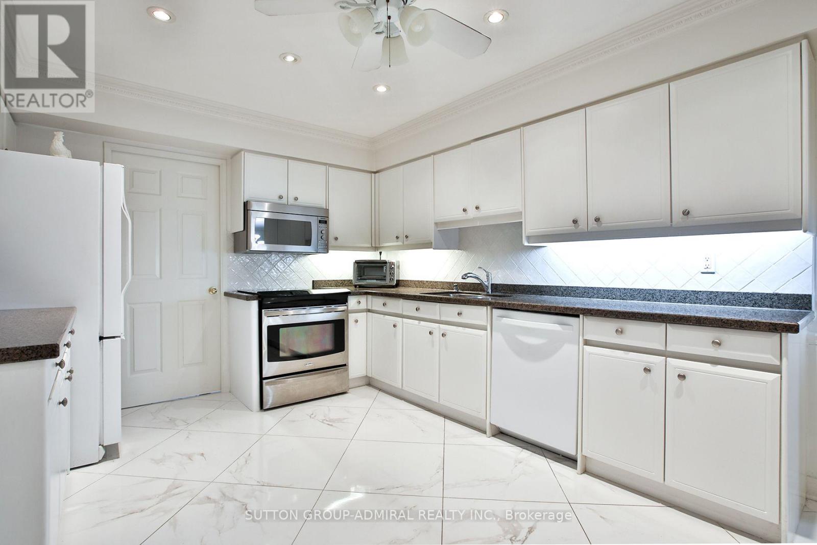 #106 333 CLARK AVENUE W - 17