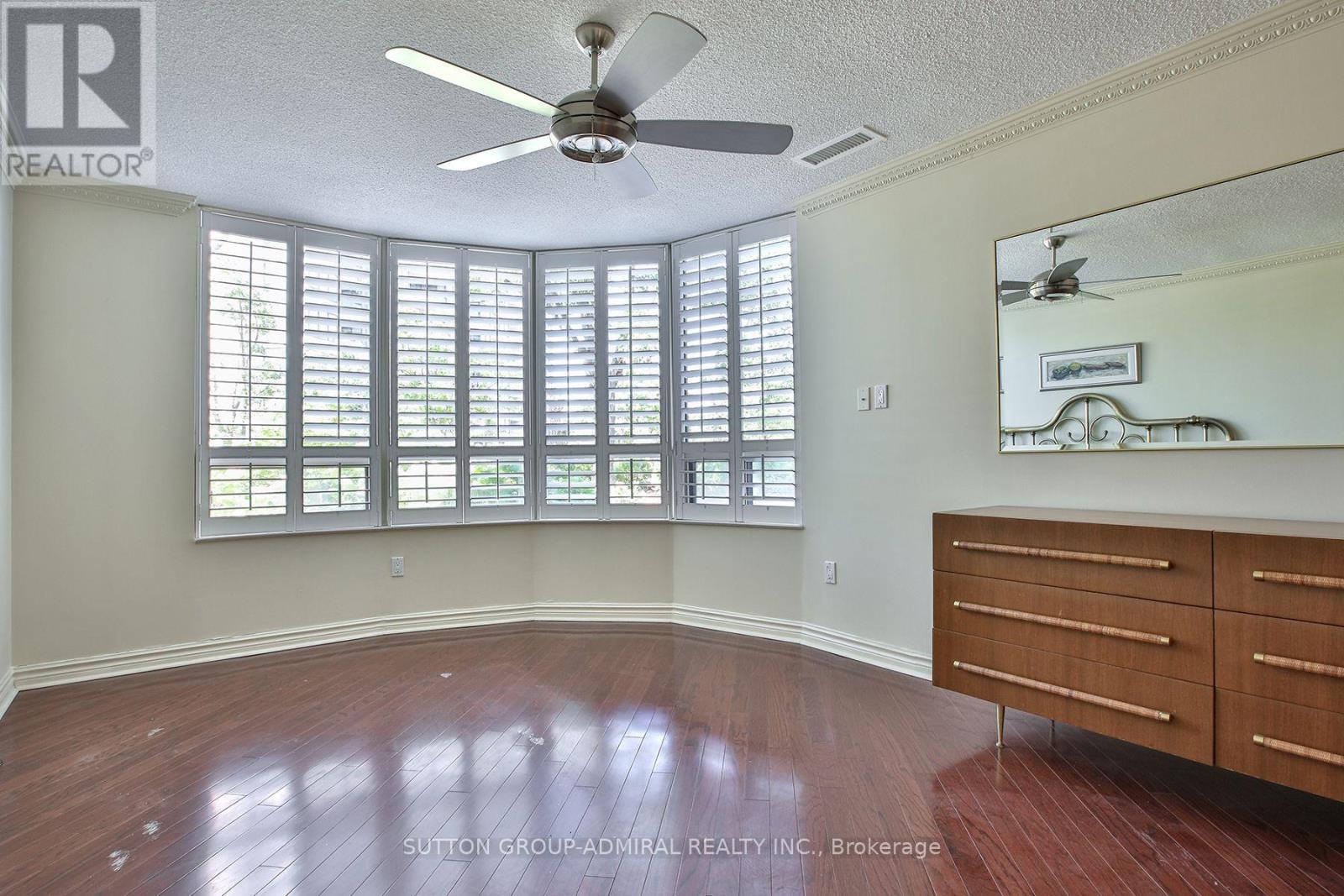 #106 333 CLARK AVENUE W - 24