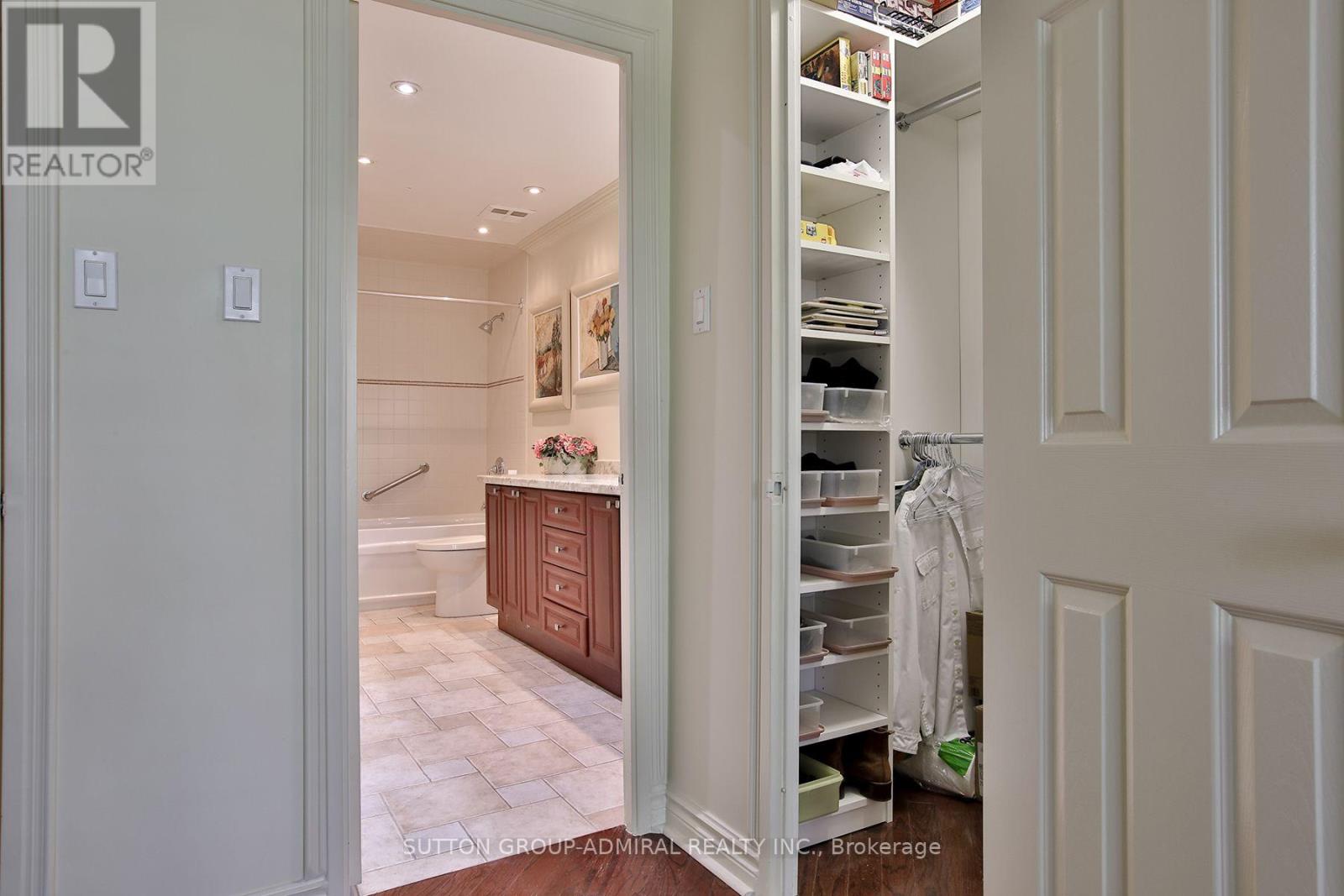 #106 333 CLARK AVENUE W - 27