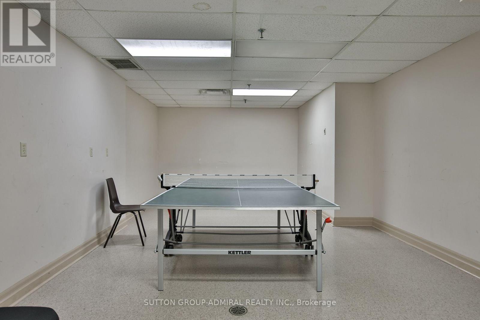 #106 333 CLARK AVENUE W - 38