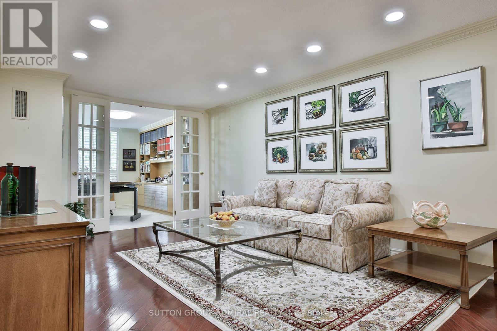 #106 333 CLARK AVENUE W - 9
