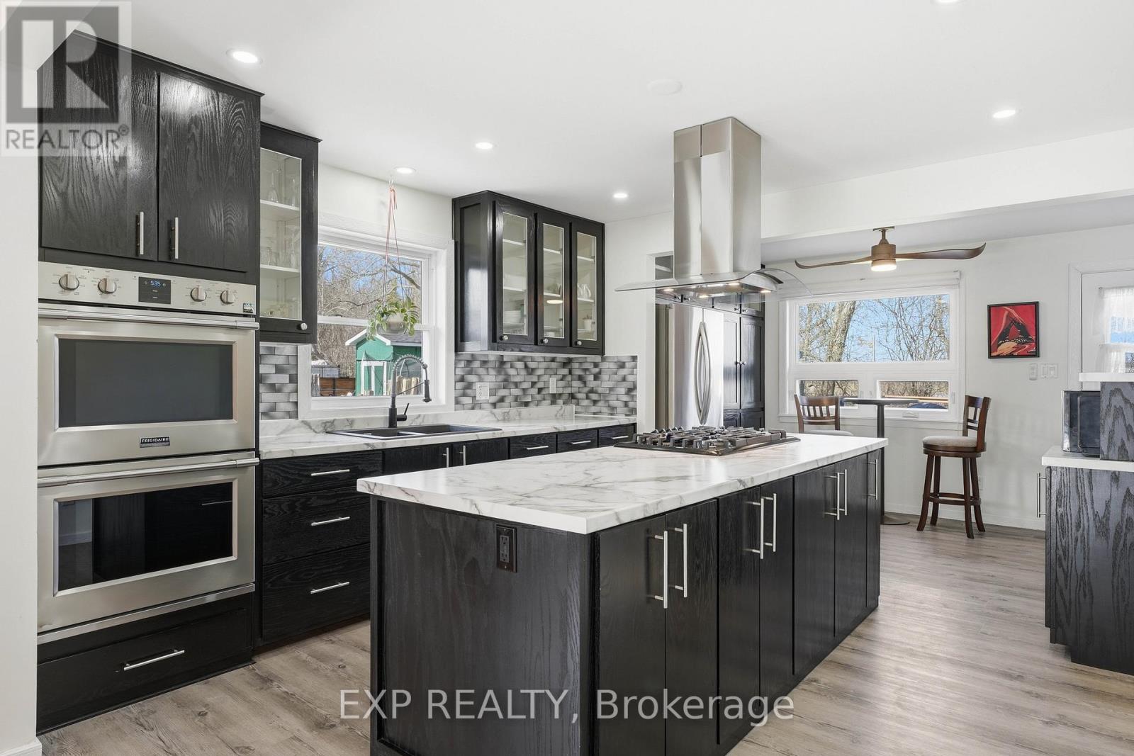 33 ISLE VISTA DRIVE - 12