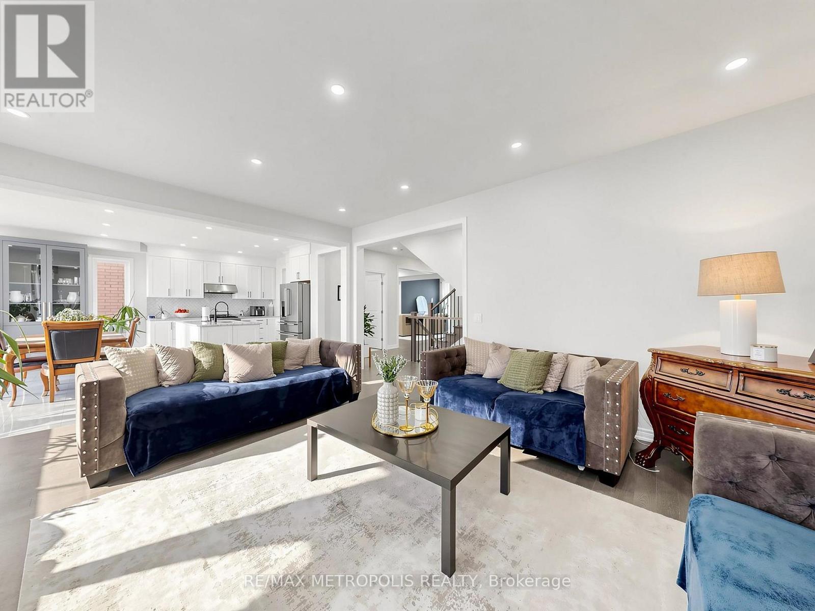 17 NEILLY TERRACE N - 11