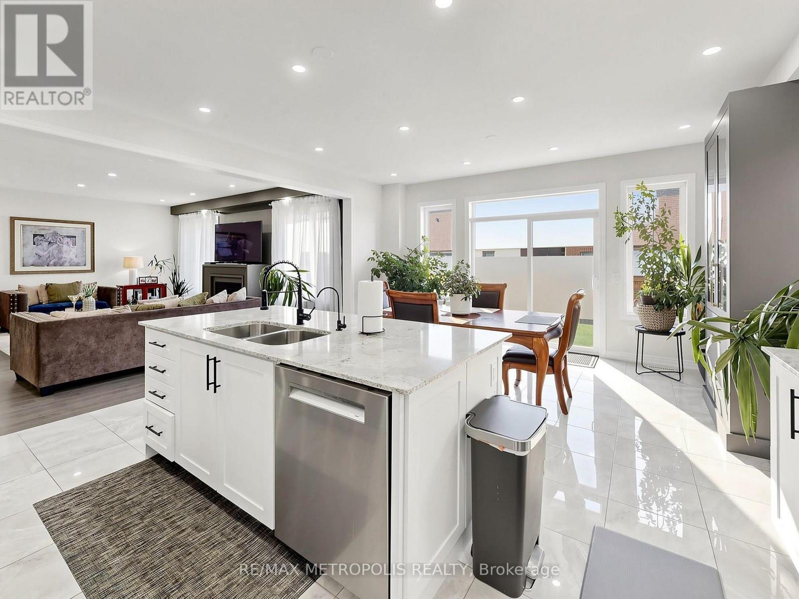 17 NEILLY TERRACE N - 18