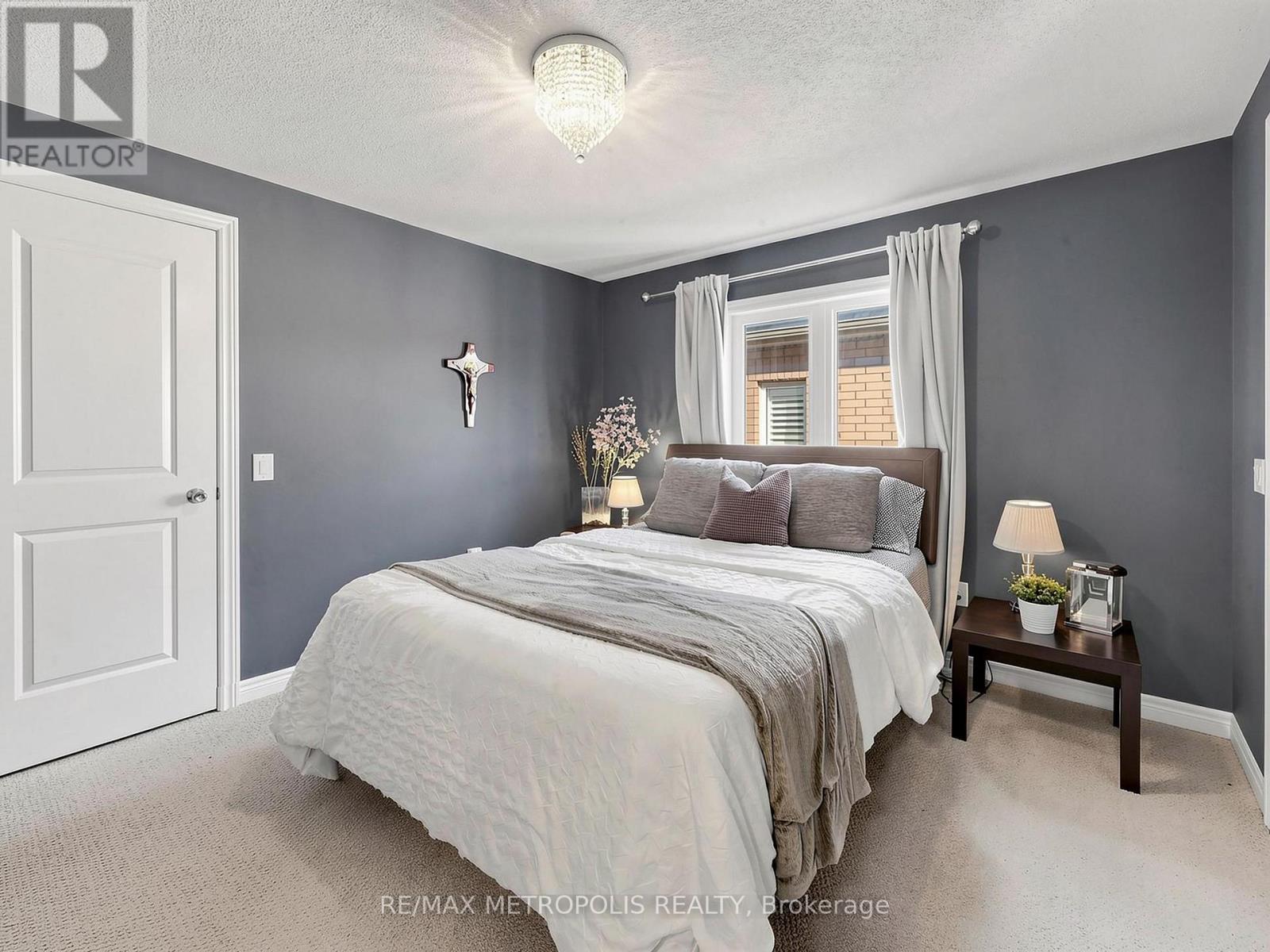 17 NEILLY TERRACE N - 34