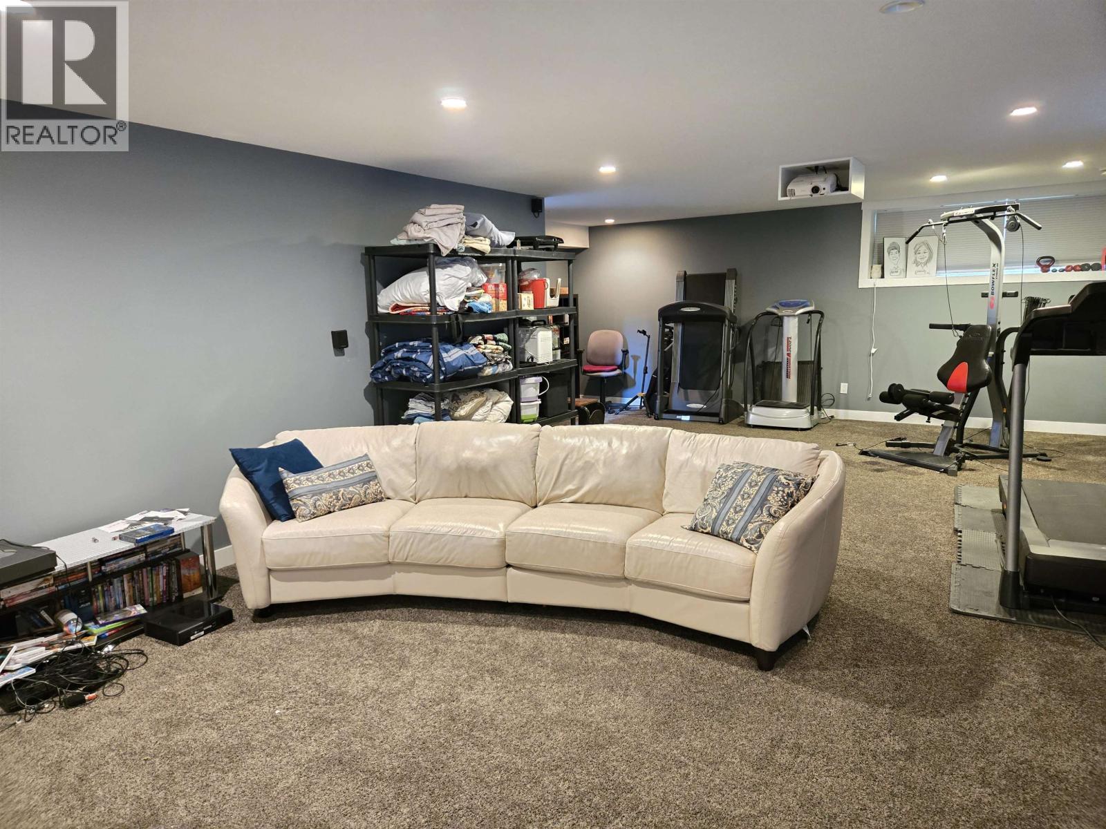 Photo 28 of 40 — 2632 LINKS DRIVE · Prince George, BC