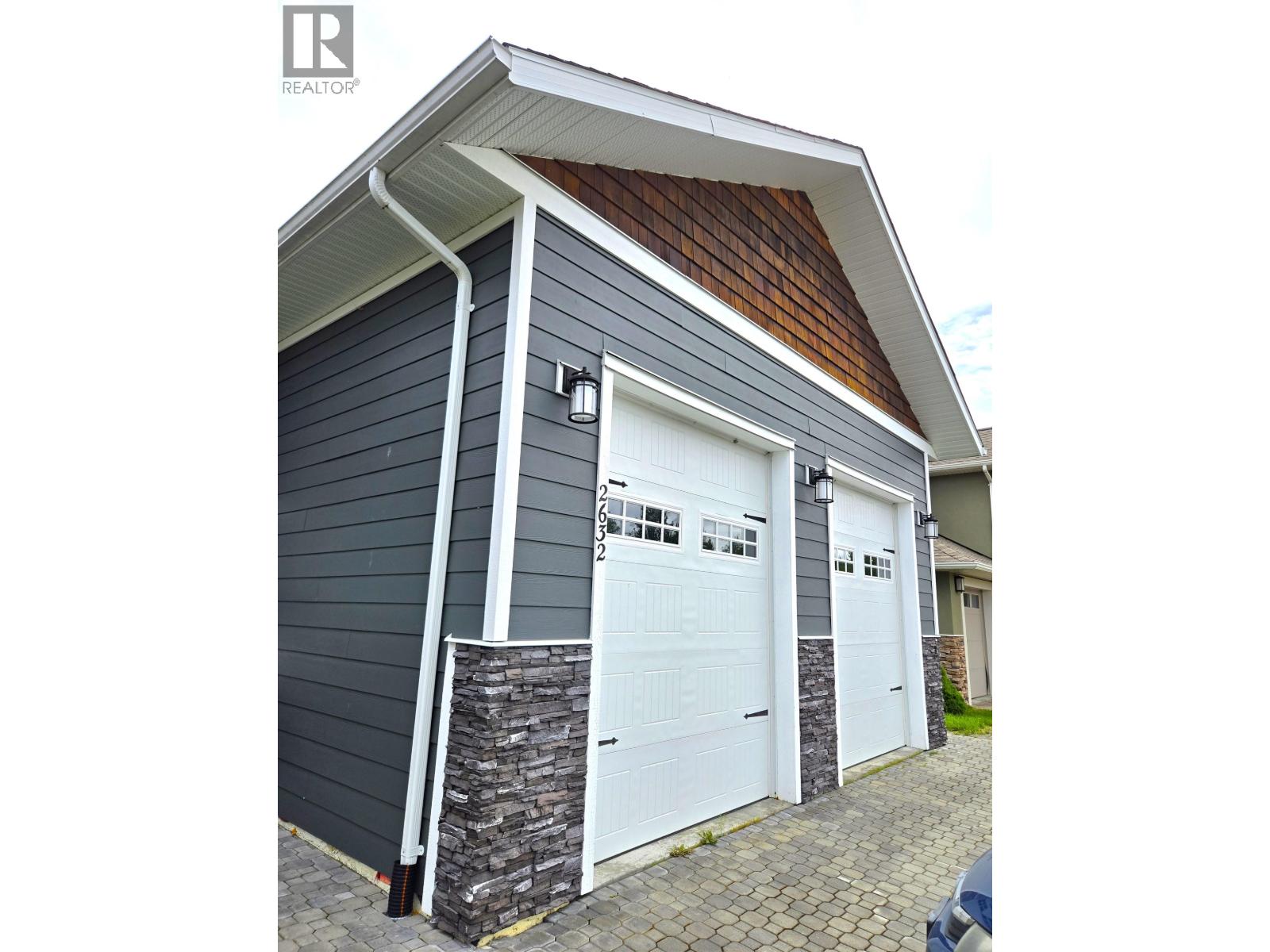 Photo 36 of 40 — 2632 LINKS DRIVE · Prince George, BC