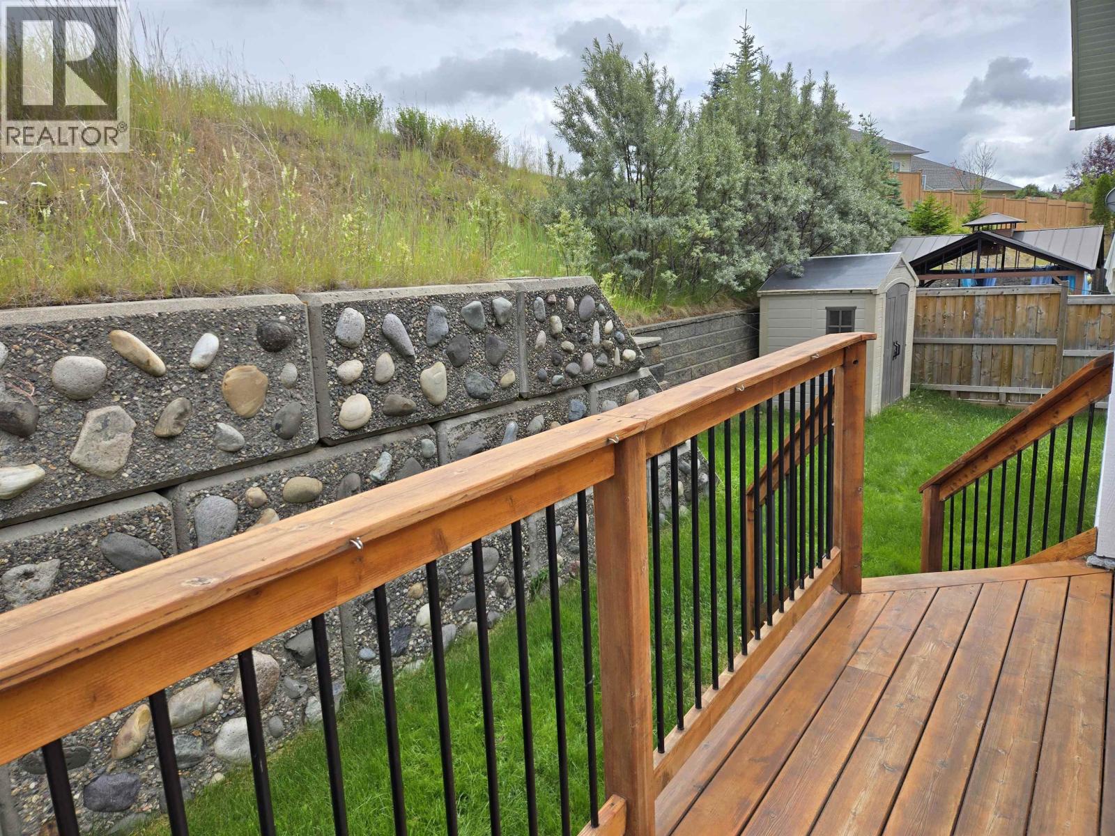 Photo 13 of 40 — 2632 LINKS DRIVE · Prince George, BC