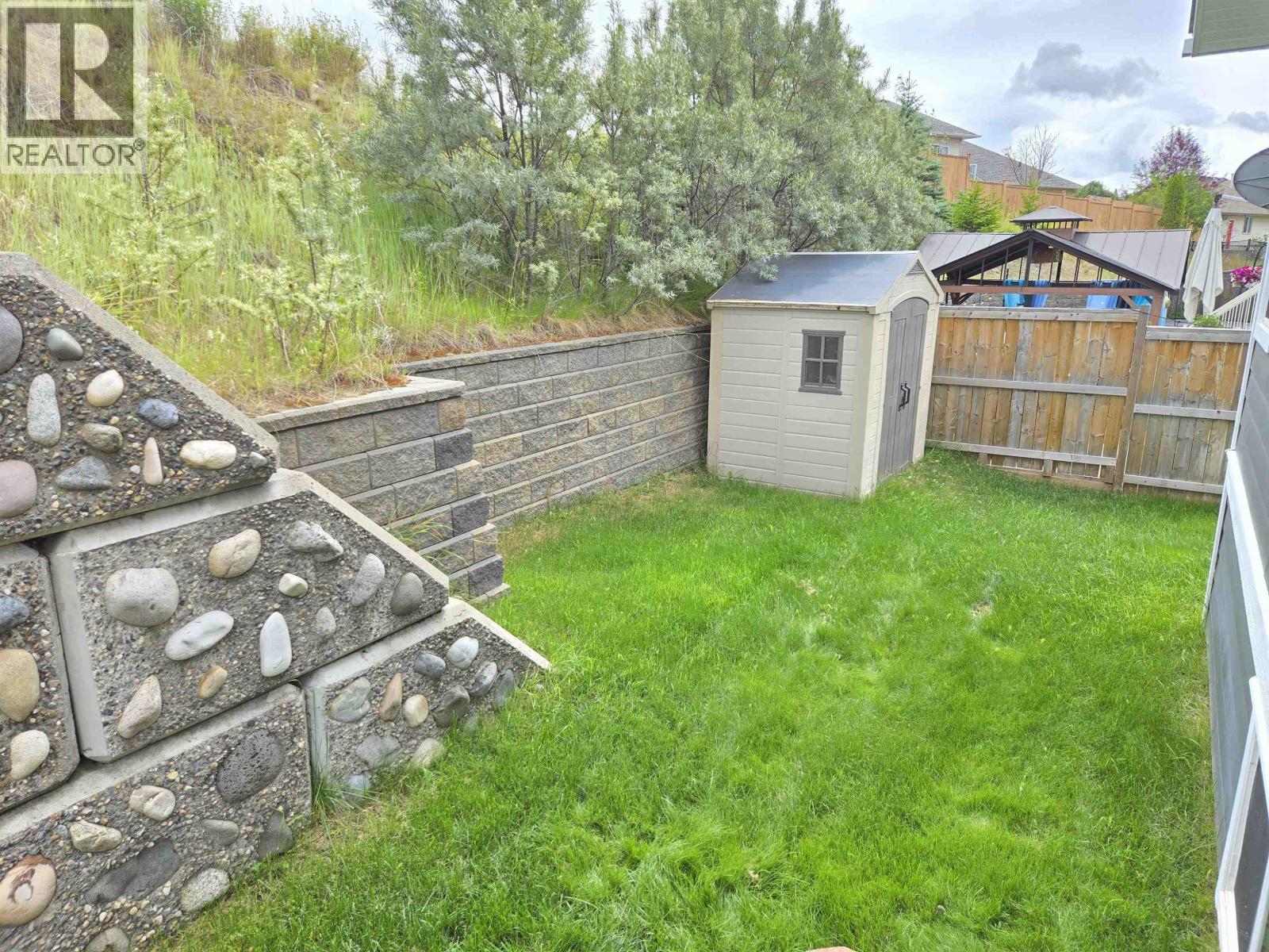 Photo 14 of 40 — 2632 LINKS DRIVE · Prince George, BC