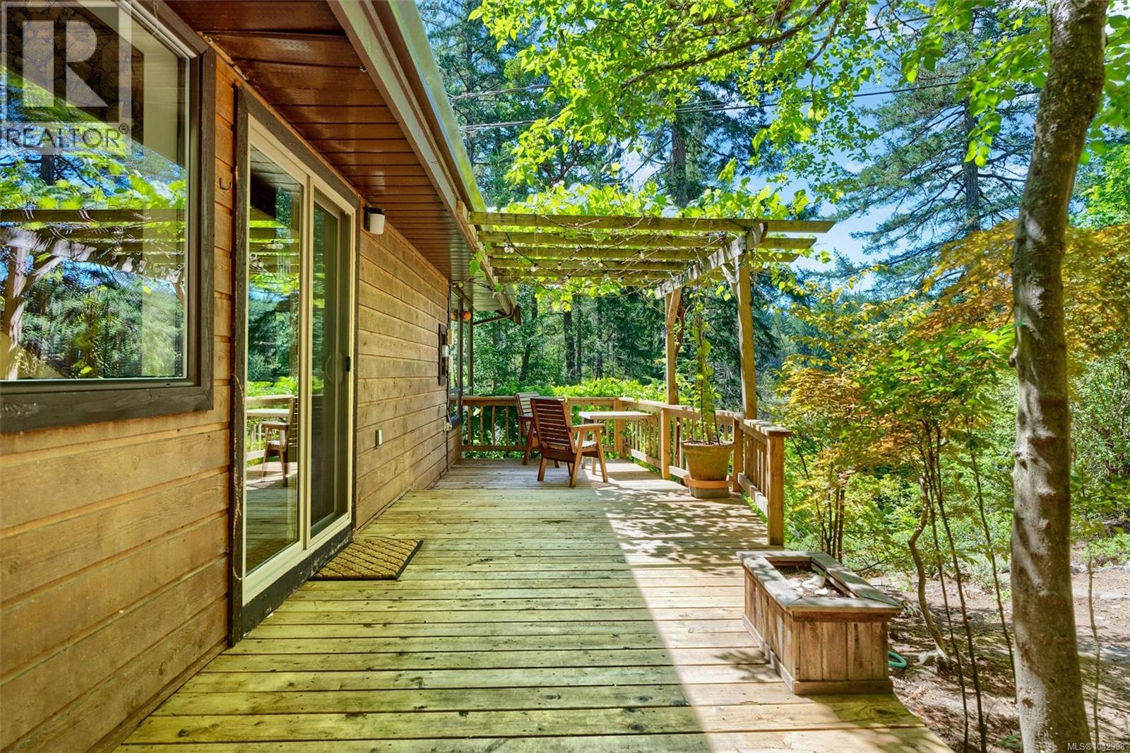 649 Lost Lake Rd - 24