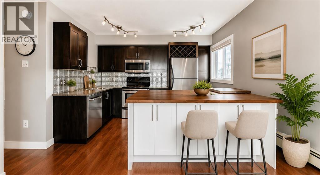 #4 2902 17 Avenue SW - 2