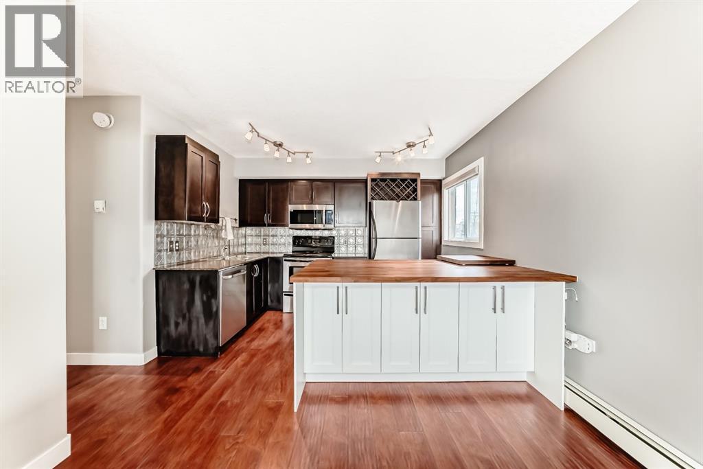 #4 2902 17 Avenue SW - 4