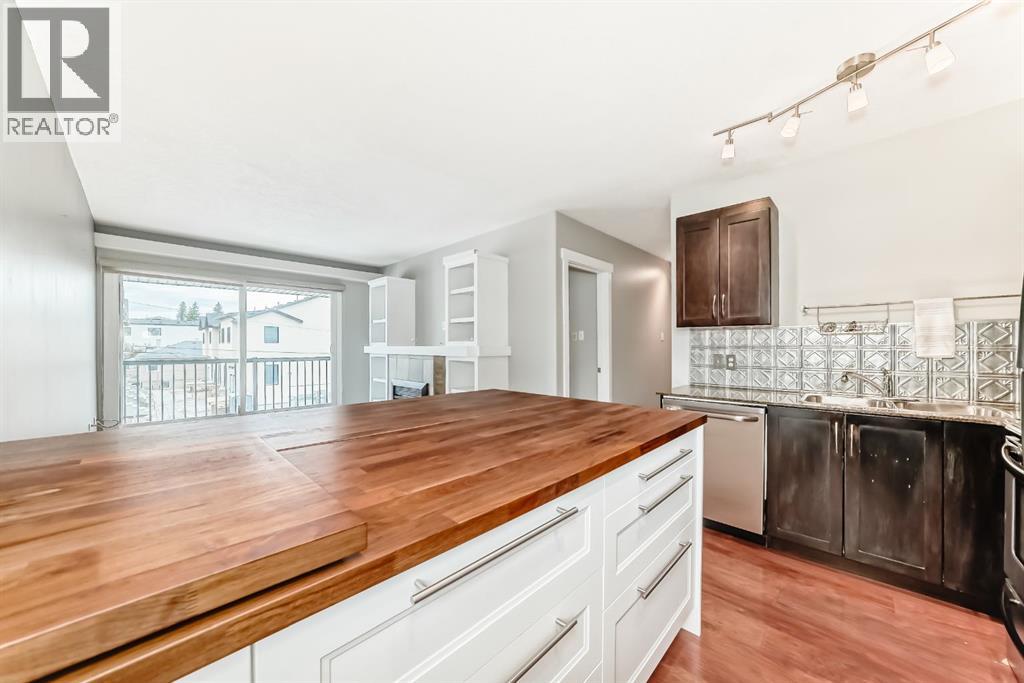 #4 2902 17 Avenue SW - 23